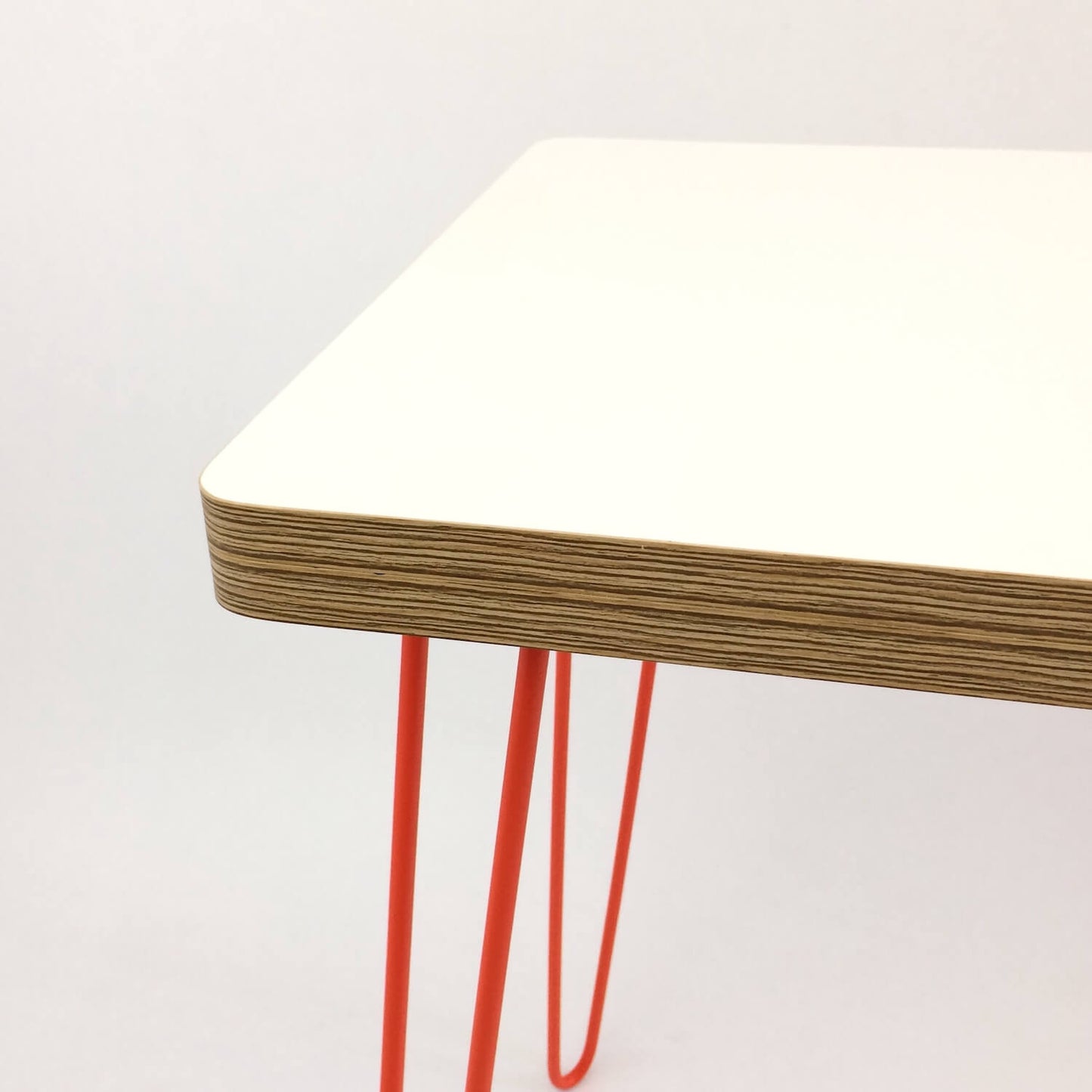 Retro Hairpin Desk