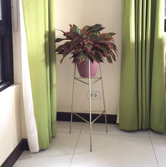 Plant Stand - Tripod