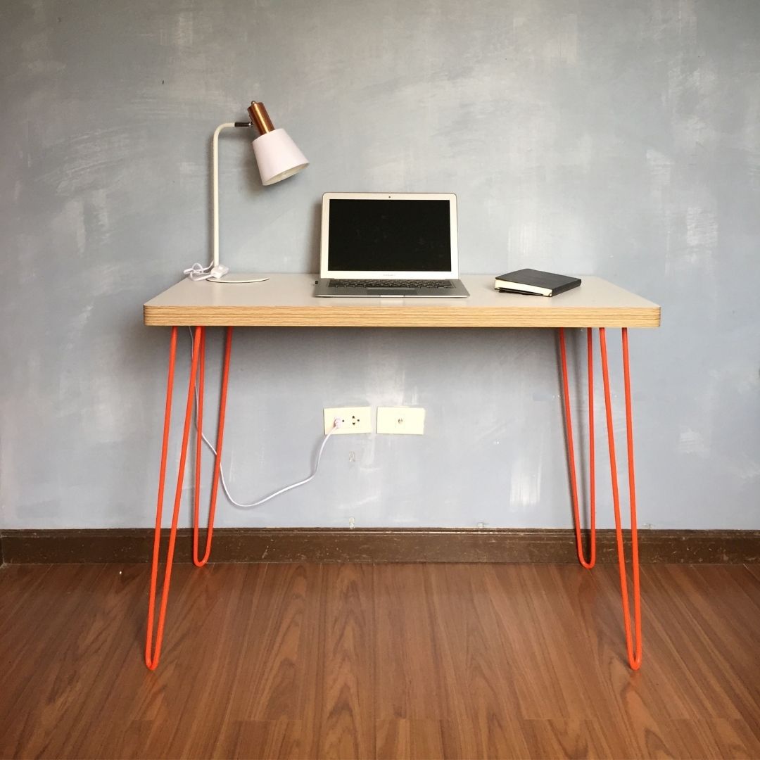 Retro Hairpin Desk